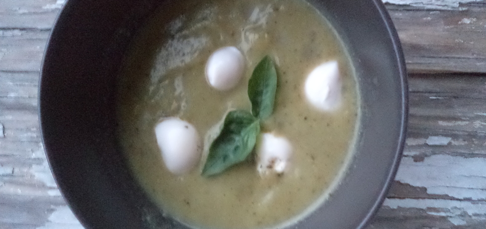 Zupa krem z kalafiora i jarmuzu