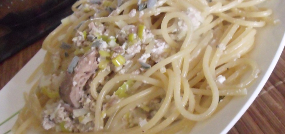 Spaghetti z tuńczykiem i szałwią (autor: koper)