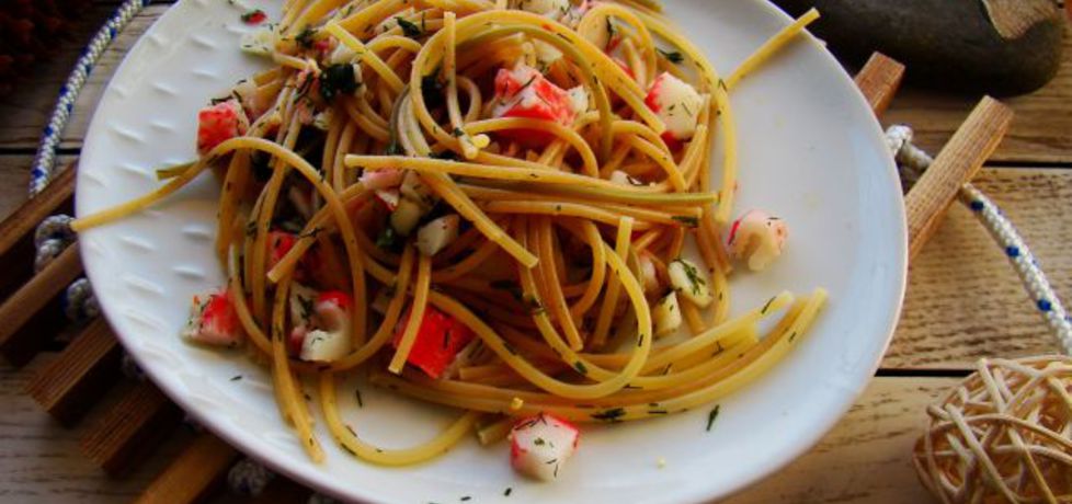 Spaghetti z paluszkami krabowymi i czosnkiem (autor: iwa643 ...