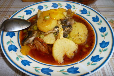 Gruzińska zupa (potrawka)z mięsa baraniego