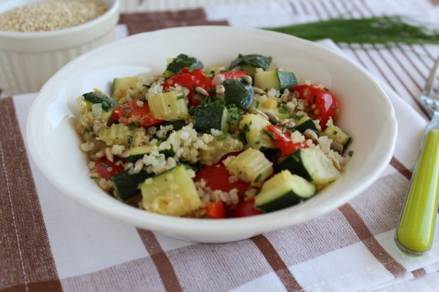 Przepis  stir-fry z quinoa i warzywami przepis