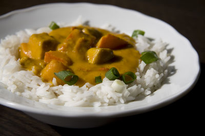 Tajskie curry z dynią i mięsem