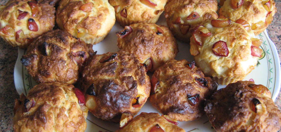 Muffiny z czereśniami (autor: plocia)
