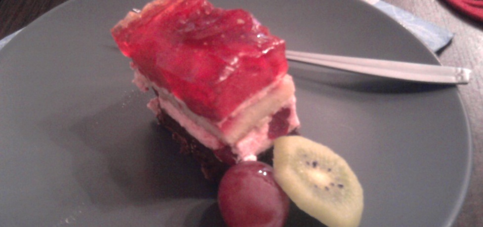 Różowe ciasto truskawkowe (autor: magdalenamadija ...