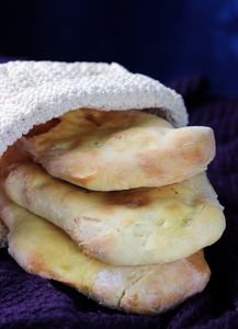 Naan – indyjskie chlebki z pieca tandoor