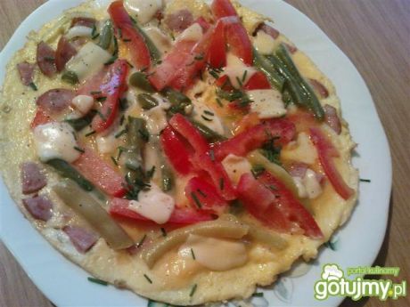 Przepis  omlet z kiełbasą i pomidorem przepis