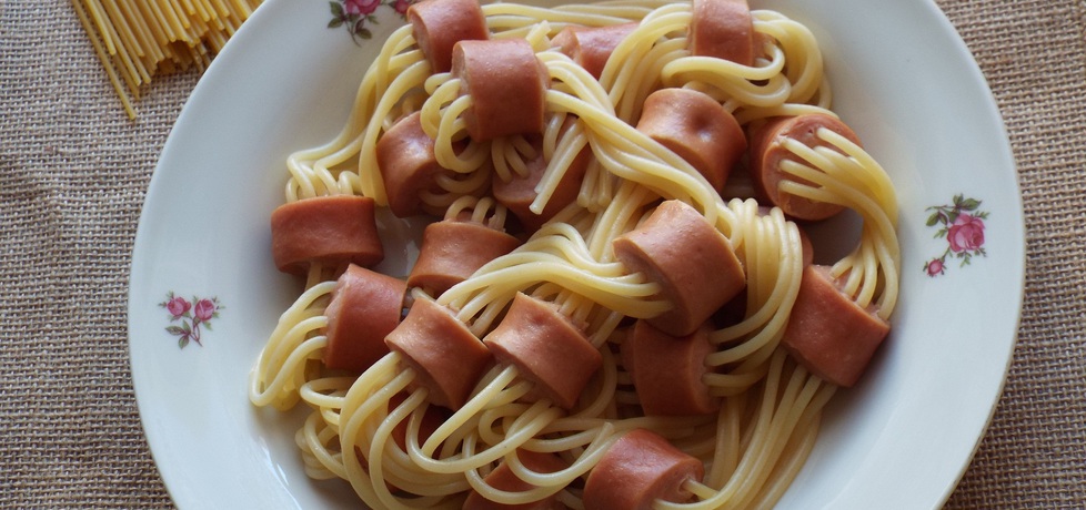 Spaghetti z parówkami (autor: jola91)
