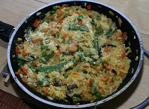 Krewetki w ryżu z warzwami  prosty przepis i składniki