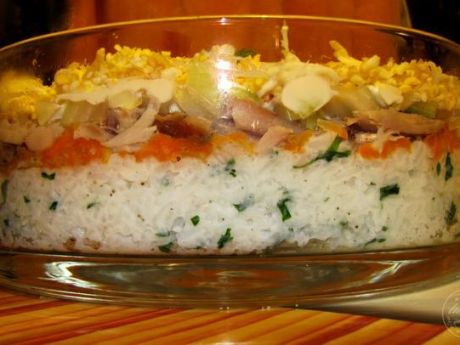 Przepis  sałatka z ryżem i rybą wędzoną przepis