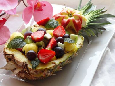 Owocowa sałatka w ananasie