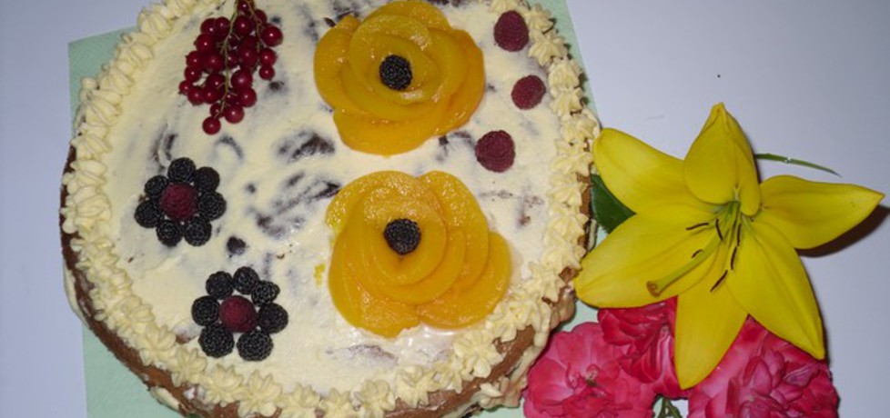 Tort malinowo – brzoskwiniowy (autor: mysiunia)