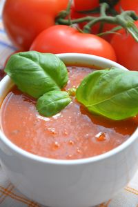 Krem pomidorowy z bazylią