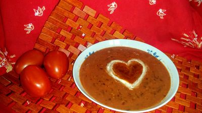 Czerwona zupa krem ostre love