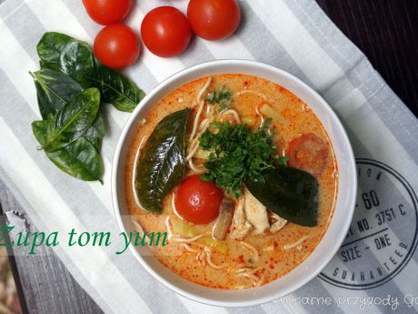 Przepis  zupa tom yum z makaronem ryżowym przepis