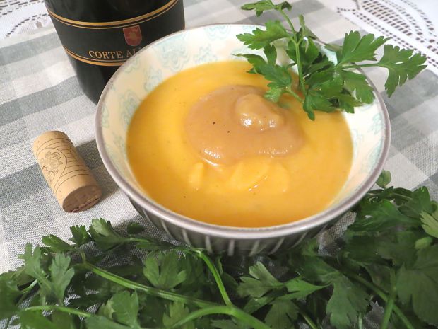 Przepis  zupa krem marchewkowa z chianti przepis
