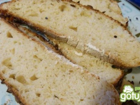 Przepis: chleb z siemieniem lnianym . gotujmy.pl