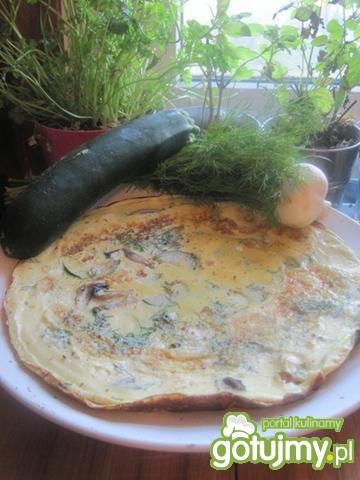 Przepis  koperkowy omlet z jarskimi dodatkami przepis