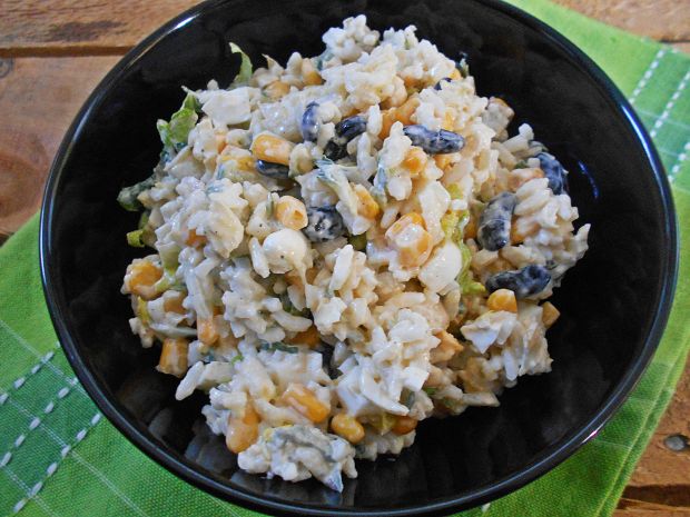 Przepis  ryżowa sałatka z ogórkiem przepis