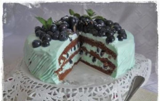 Przepis  niebieski tort kakaowy z borówkami przepis