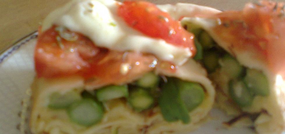 Naleśniki ze szparagami, mozzarellą i pomidorami (autor: cranberry ...