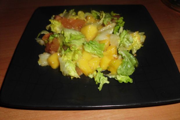 Przepis  sałata rzymska z mango przepis