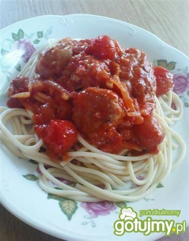 Przepis  spaghetti z pulpetami i pomidorkami przepis