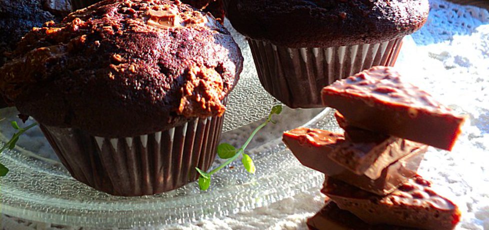 Muffinki czekoladowe z dżemem truskawkowym (autor: anna133 ...