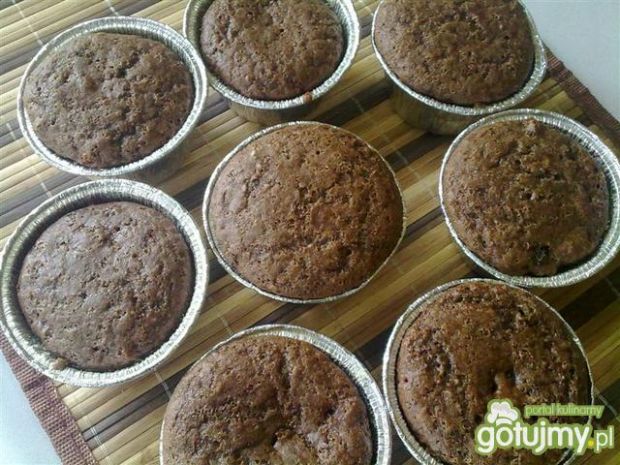 Przepis  muffinki czekoladowe z rodzynkami przepis