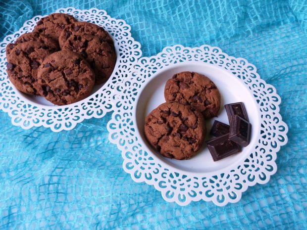 Przepis  kakaowe ciasteczka z czekoladą przepis