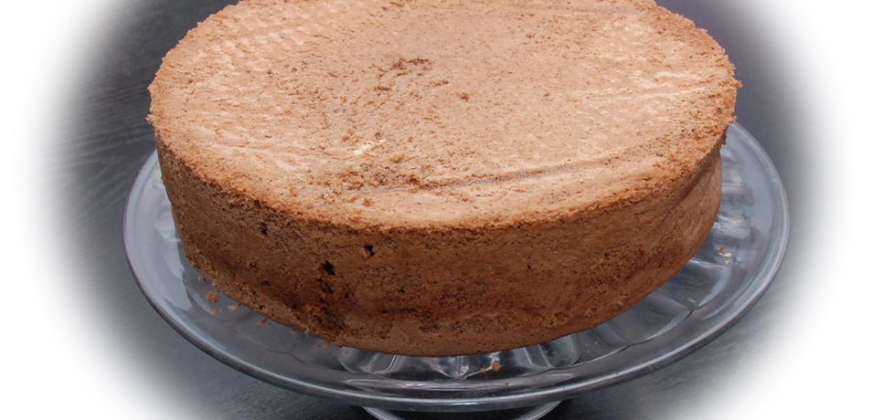 Ciemny biszkopt na tort bez proszku do pieczenia (autor: fotoviderek ...