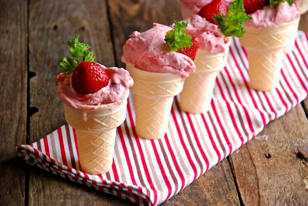 Przepis  lody truskawkowo jogurtowe przepis