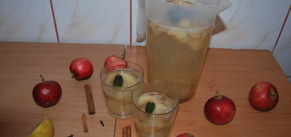 Kompot jabłkowy z cynamonem (autor: gibli)