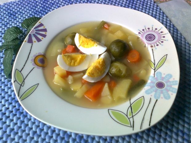 Przepis  zupa warzywna z jajkiem przepis