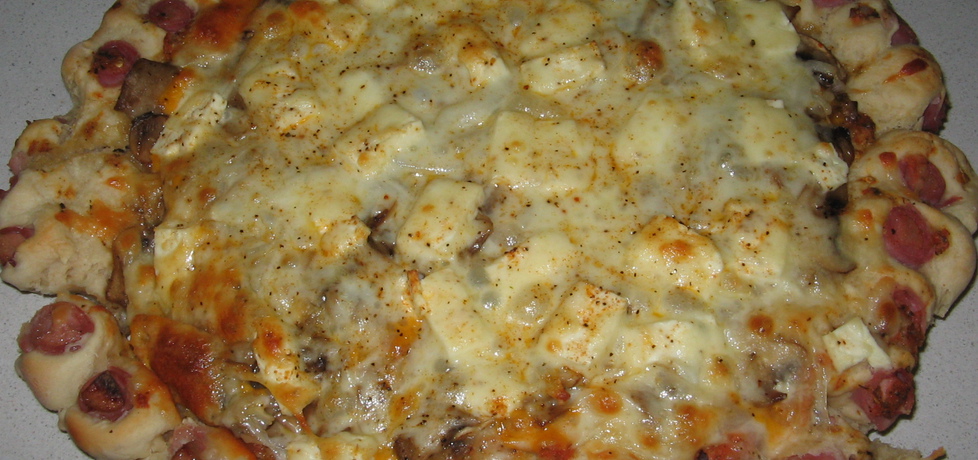 Pizza troche inaczej z pieczarkami i trzema serami (autor: medi ...
