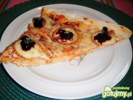 Przepis  pizza z oscypkiem i konfiturą jagodową przepis