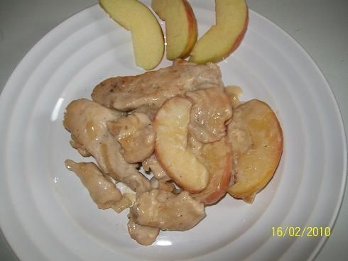 Przepis  piersi z kurczaka z jablkami i miodem przepis