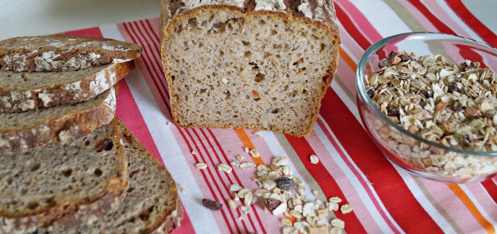 Chleb na zakwasie z musli (autor: alexm)