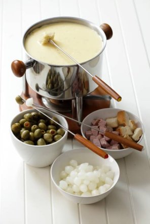 Pikantne serowe fondue  prosty przepis i składniki