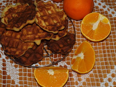 Pomarańczowe ciasteczka z gofrownicy