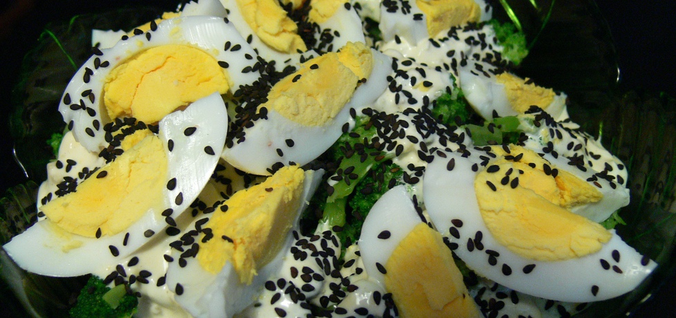 Brokułowa sałatka z jajem (autor: bernadettap)