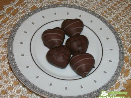 Przepis  trufle czekoladowe z orzechami przepis