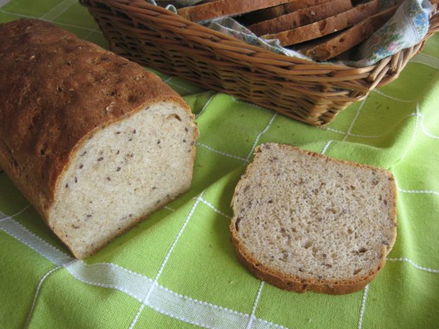 Przepis  drożdżowy chleb z płatkami i otrębami przepis