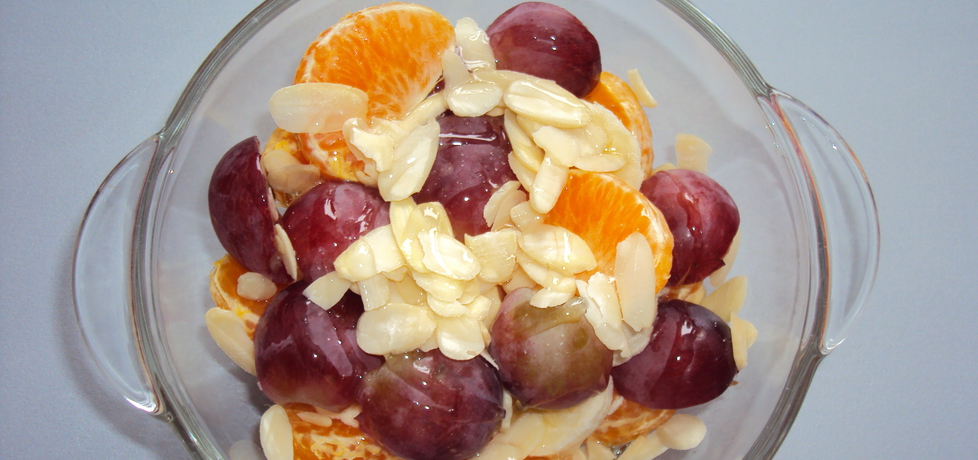 Sałatka owocowa z migdałami (autor: mama