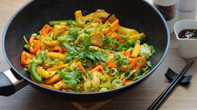 Kurczak teriyaki z chrupiącymi warzywami