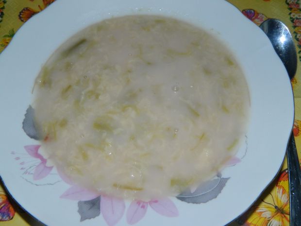 Przepis  zupka rabarbarowa z lanym ciastem przepis