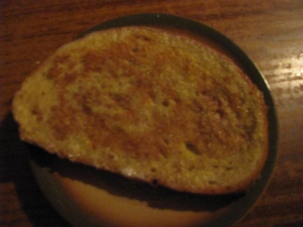 Przepis  smaczny chleb smażony z jajem przepis