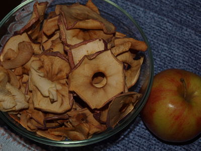Chipsy z jabłek