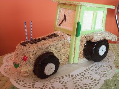 Tort traktor urodzinowy