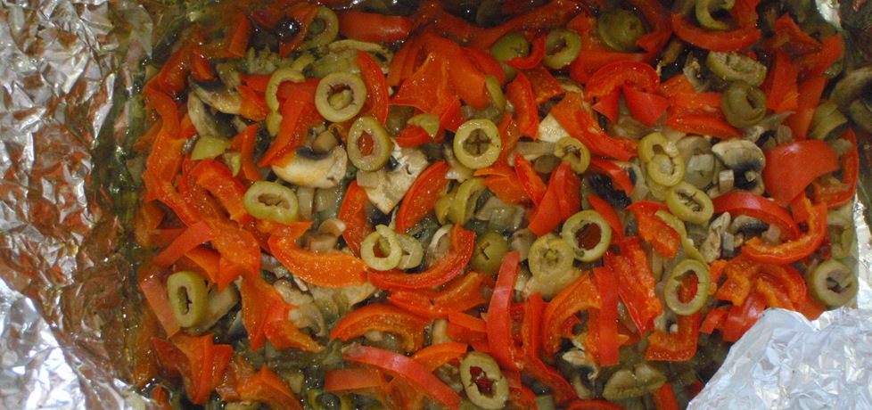 Filet z ryb w oliwkach i papryce (autor: pacpaw)