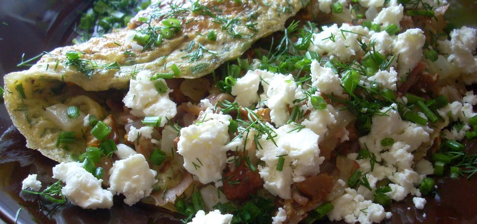 Ziołowy omlet z kurkami, bekonem i serem bałkańskim (autor ...